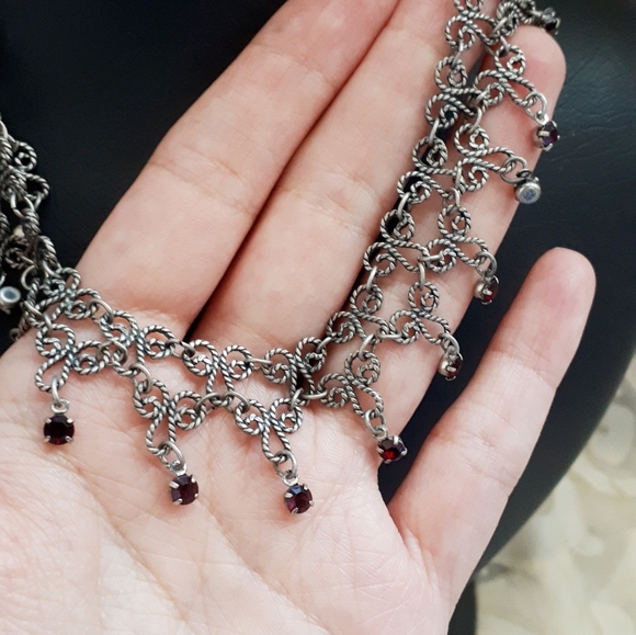 Vintage silver tone choker, short length necklace - Picture 6 of 10